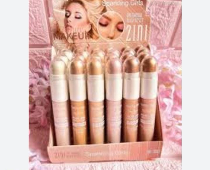 Glam Radiance 2-in-1 High Pigmented Liquid Highlighter Concealer - Perfect for a Flawless and Glowing Look in Pakistan